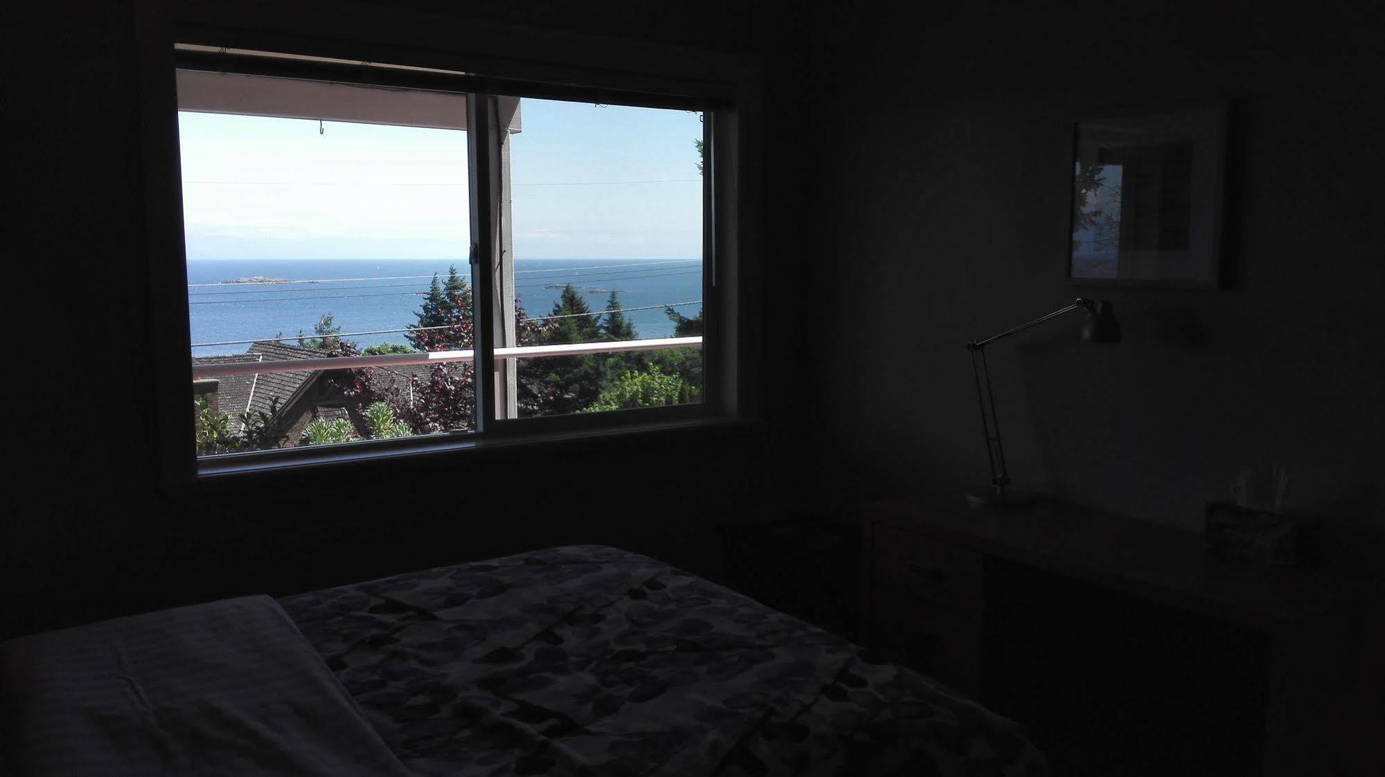 Nanaimo Ocean View Bed & Breakfast Exterior photo